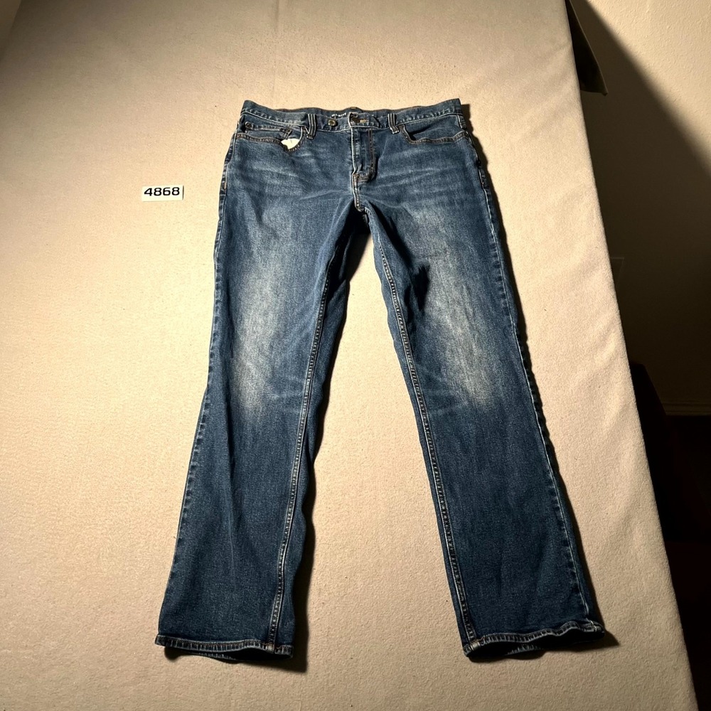 Old Navy Jeans Mens 36x32 Blue Denim Medium Wash Straight Leg Built In Flex